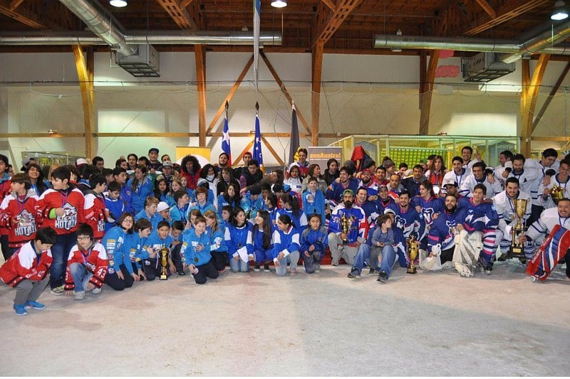 A youth ice hockey team from the Falkland Islands has won this year’s Copa Invernada tournament in Punta Arenas ©IIHF/Andy Potts