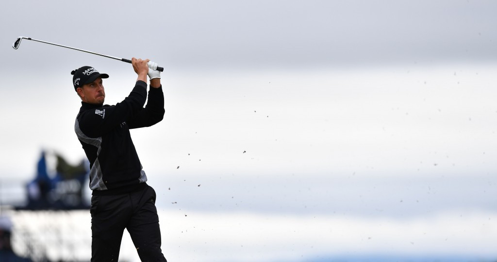 Sweden's Henrik Stenson is hot on Mickelson's heels and trails by a single shot at Royal Troon ©Getty Images