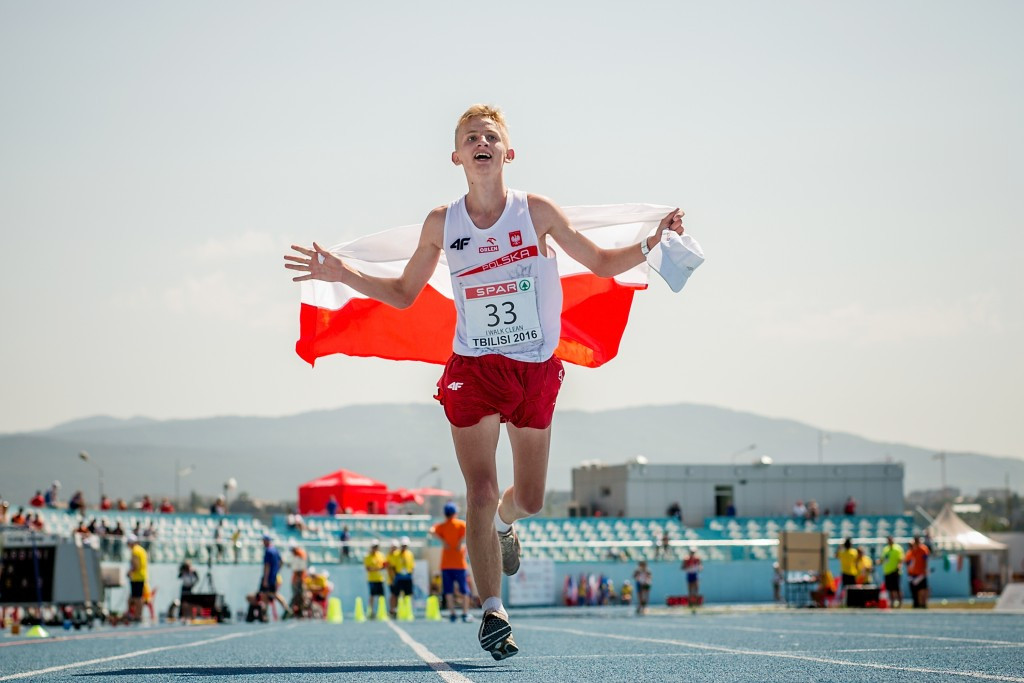 Poland’s Łukasz Niedziałek triumphed in the boys’ 1,000m race walk ©Getty Images