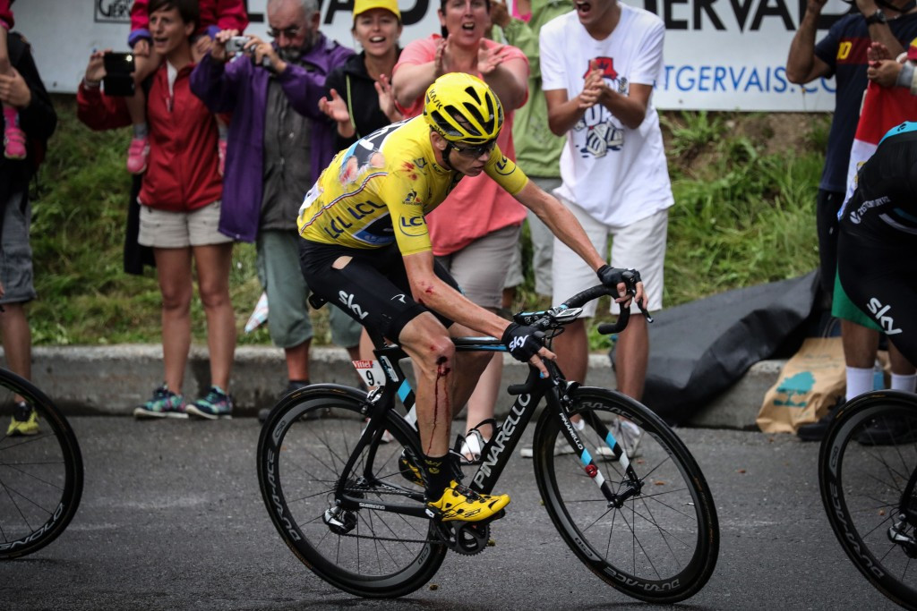 Race leader Chris Froome was among those to hit the tarmac ©Getty Images