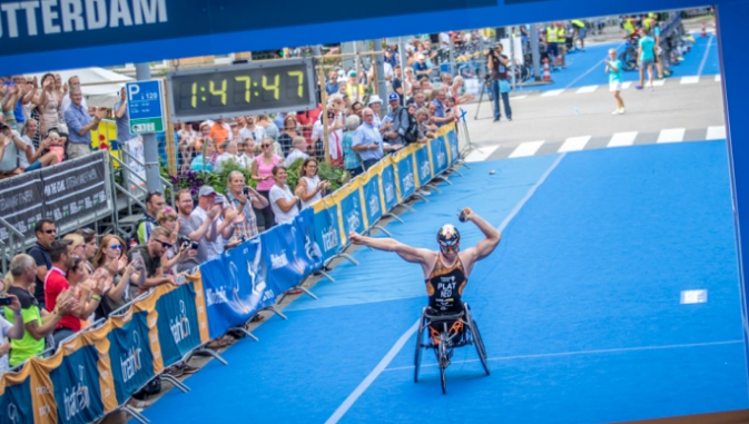 Plat delights home crowd with gold at ITU Para-triathlon World Championships