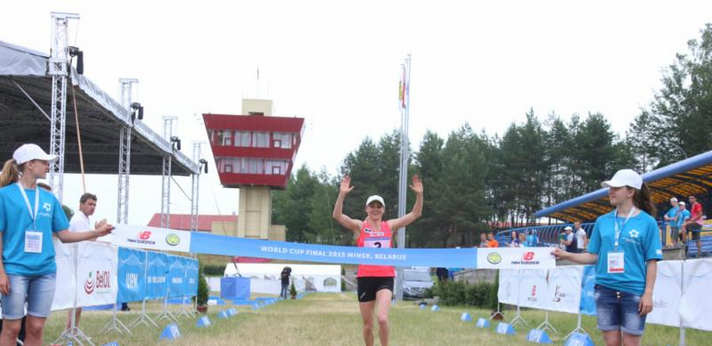 Laura Asadauskaitė crosses the finish line to seal her success