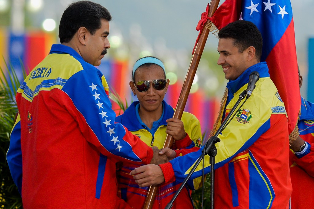 Venezuelan épée fencer Rubén Limardo (right) has already tried out the exercise ©Getty Images
