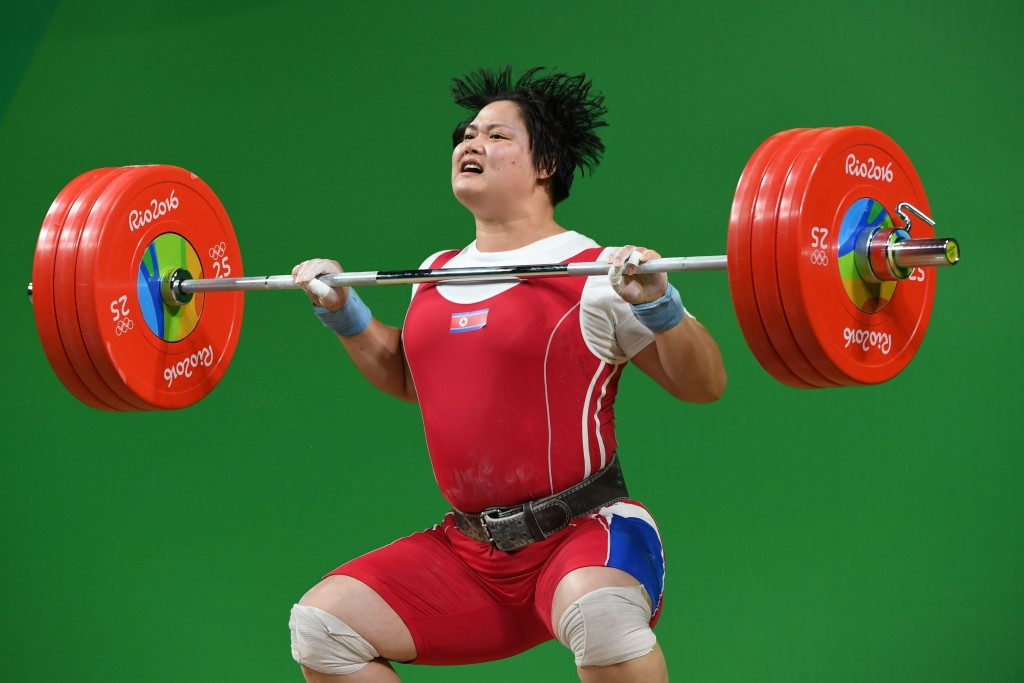 North Korea's Kim Kuk-hyang led after the snatch but ultimately had to settle for silver ©Getty Images