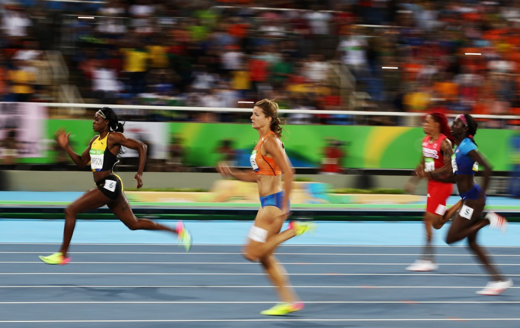 Athletes compete in the women's 200m final ©Getty Images