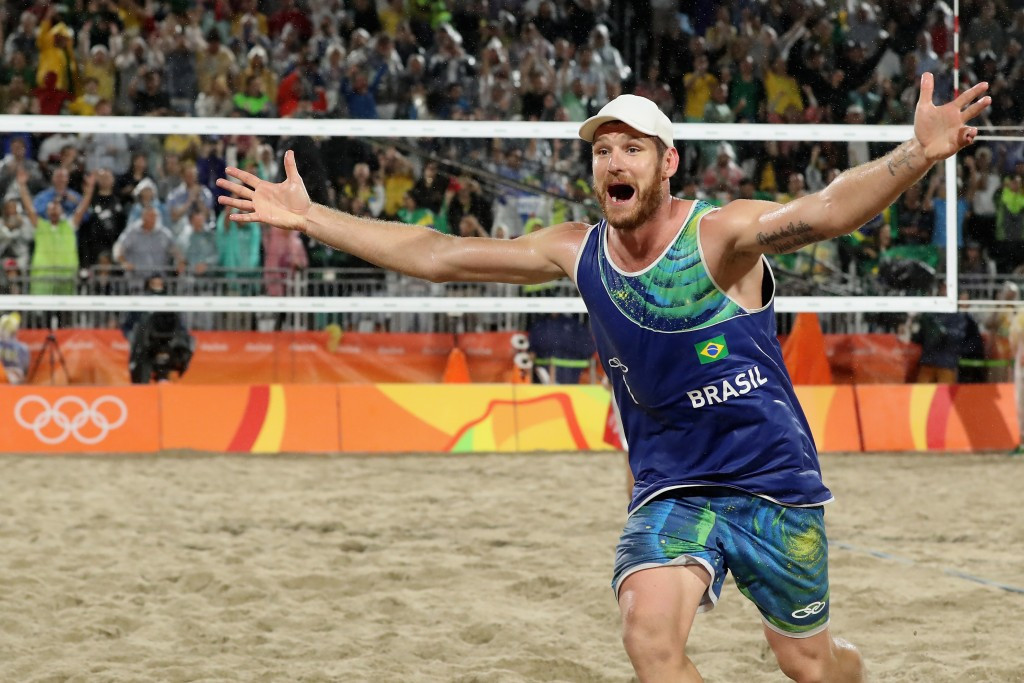 Alison Cerutti celebrates Brazilian gold in beach volleyball ©Getty Images