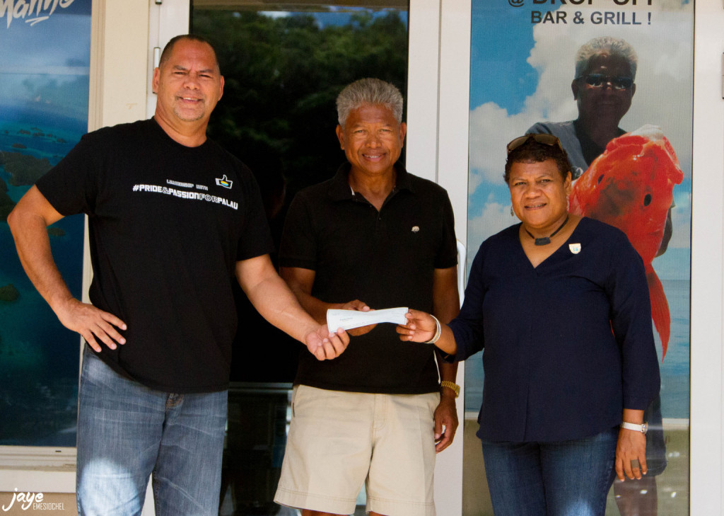 Palau has received a donation which will be put towards Rio 2016 expenditure ©POC