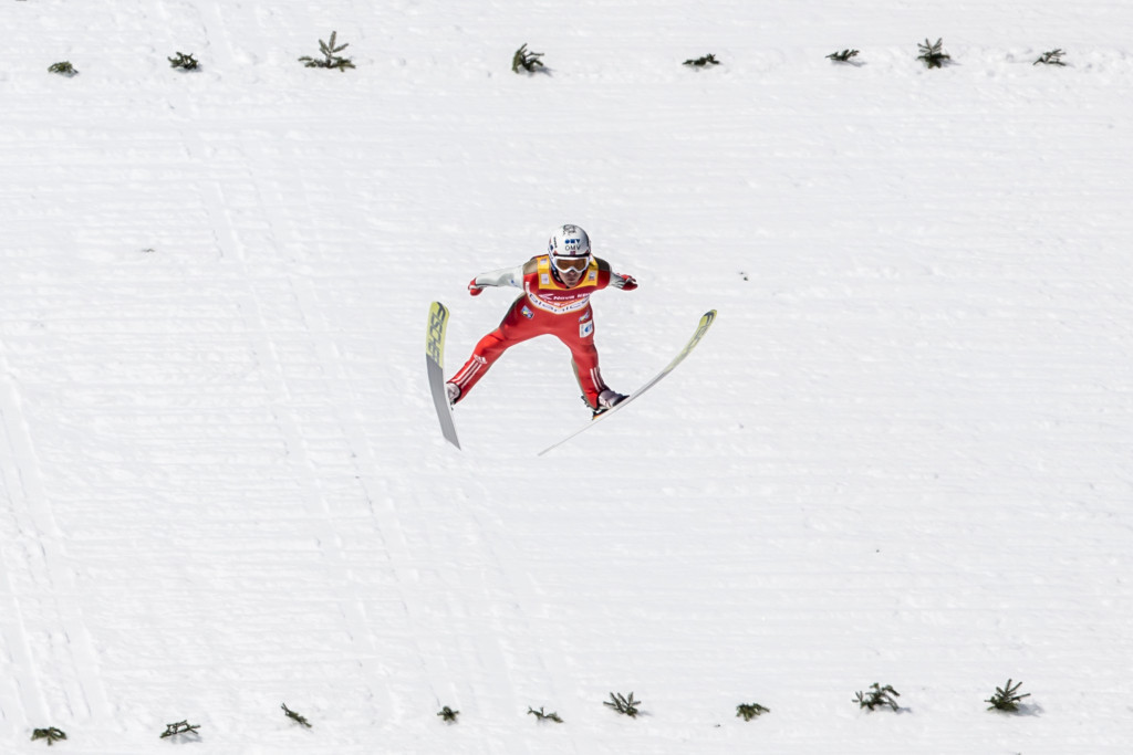 Ski flying world champion to return following stress fracture