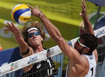 Latvia’s Aleksandrs Samoilovs and Janis Smedins bounced back from their Rio 2016 disappointment by winning their final two pool matches ©FIVB