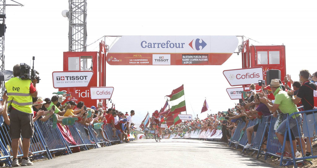 In pictures: Nairo Quintana moves into Vuelta a España race lead