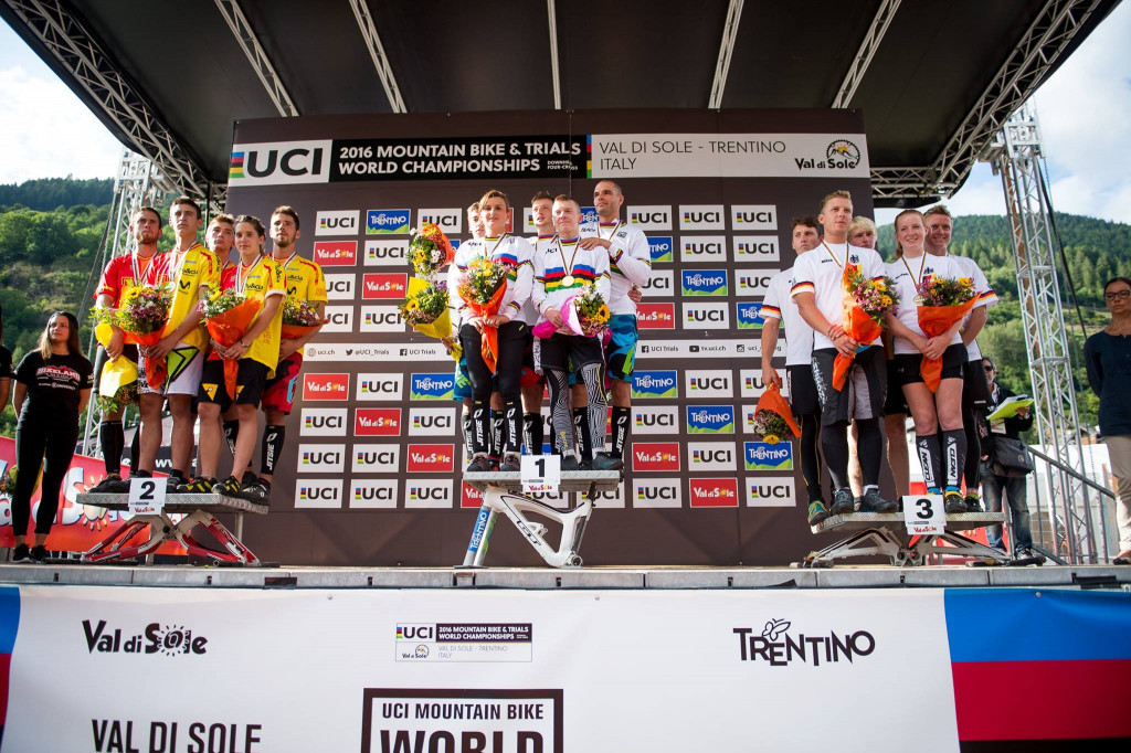 France retain team world title at UCI Trials World Championships