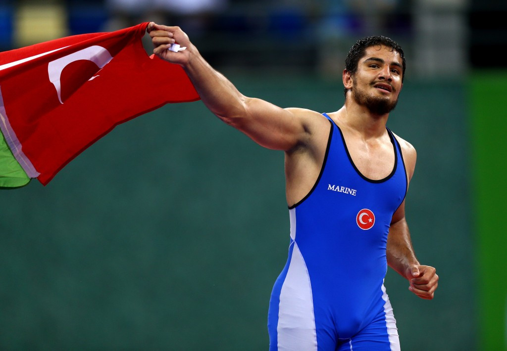 Turkey's Taha Akgul sealed the final European Games wrestling gold with a confident victory over Aleksei Shemarov
