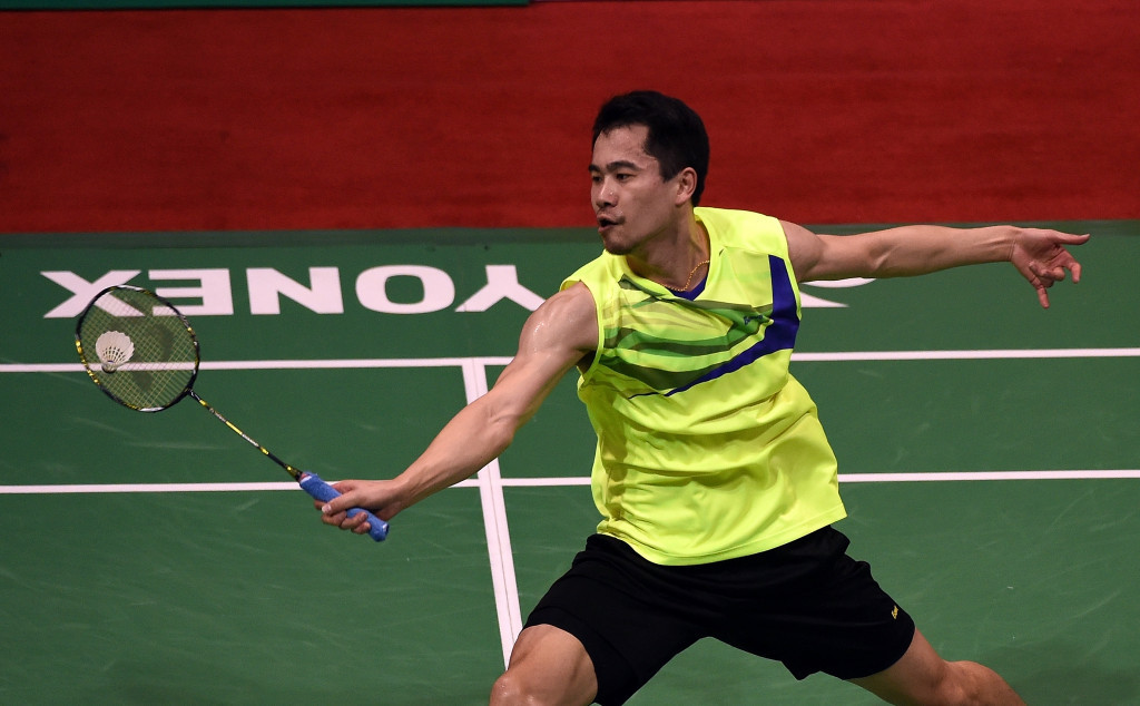 Wei reaches semi-finals as seeds crash out at BWF Indonesian Masters