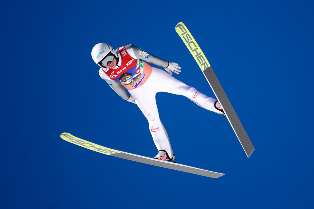 Austrian ski jumper Poppinger suffers serious knee injury
