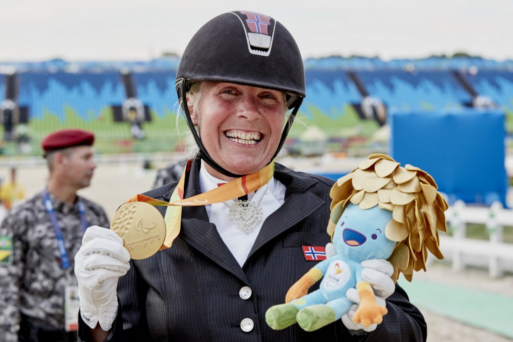 Lübbe wins first dressage title of Rio 2016 Paralympics on horse Donatello