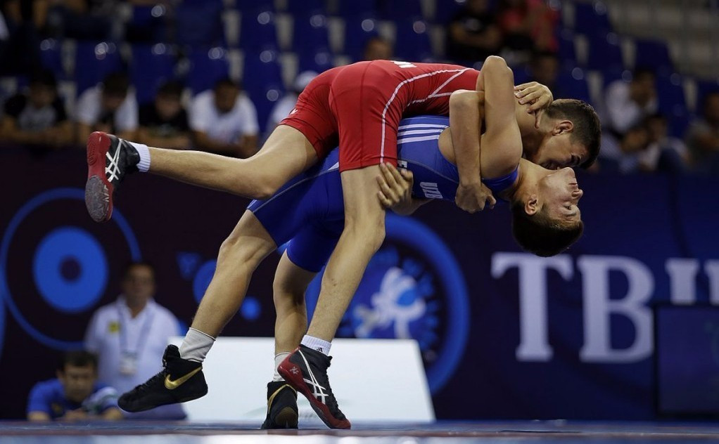 Fail Iskandarov succeeded for Azerbaijan in the 46kg event ©UWW