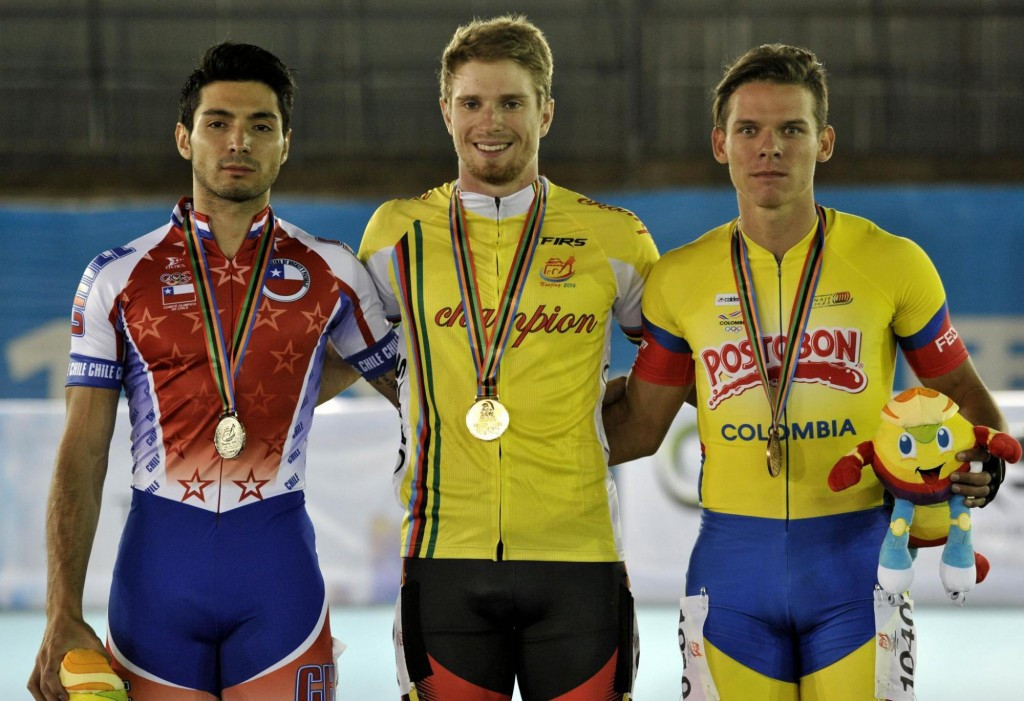 Germany’s Simon Albrecht had to fight off two South American racers to land the men’s 300m time trial crown ©FIRS