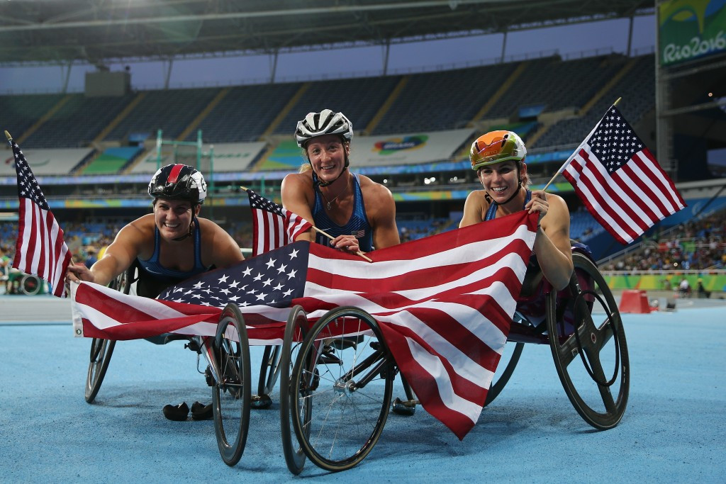 Tatyana McFadden led home an American clean sweep in the women's 5,000m T54 ©Getty Images