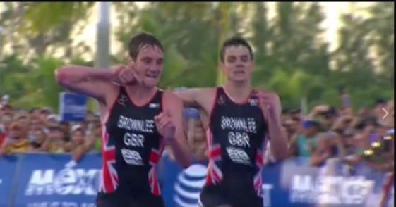 Jonathan Brownlee carried over line by brother after late collapse at ITU Grand Final but loses world title