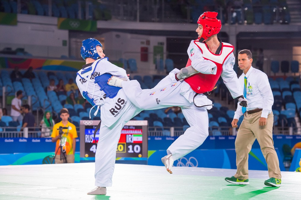 Mahdi Pourrahnama (right) won a Para-taekwondo demonstration event during the Rio 2016 Olympic Games ©Getty Images