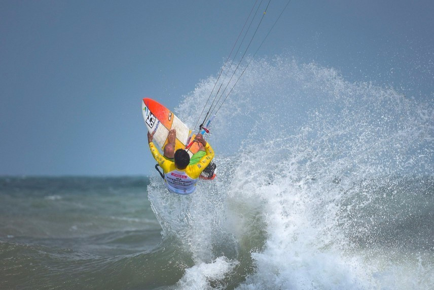 World Kiteboarding Championships begin with Opening Ceremony and first day of action in Pingtan