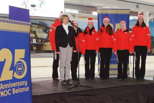The Belarus women's curling team received their new uniforms for the 2016-2017 season ©NOC Belarus