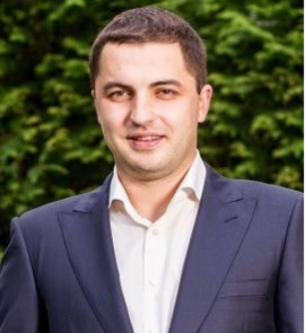 Yevhen Larin is still listed as President on the Ukrainian Federation of Figure Skating website ©UFFK