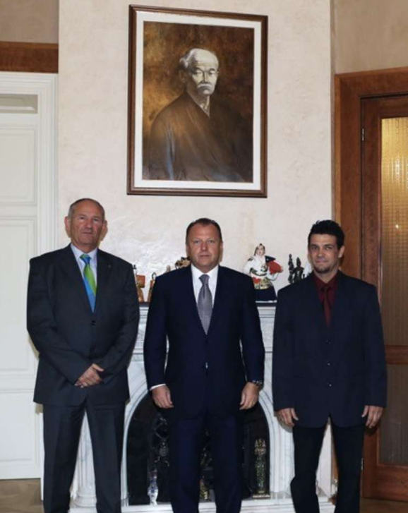 IJF President Marius Vizer (centre) met IBSA officials Nobert Biro and Janos Tardos ©IJF