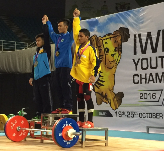 China's Zhao in fine form as IWF Youth World Championships begin