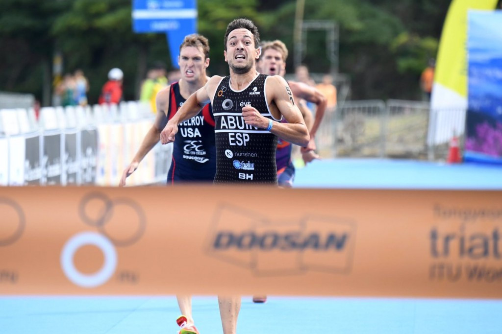 Spain’s Uxio Abuin Ares claimed his first ITU World Cup victory after coming out on top in a four-way sprint in Tongyeong in South Korea ©World Triathlon/Twitter