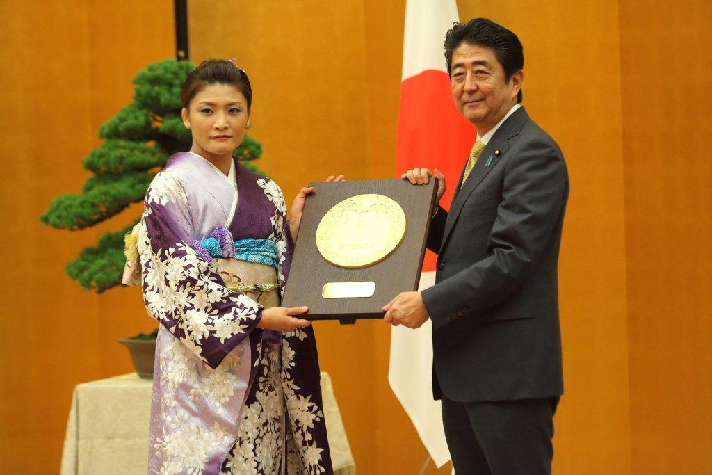 Japan’s Kaori Icho has received the country’s People’s Honour Award from the Japanese Prime Minister in Tokyo ©United World Wrestling