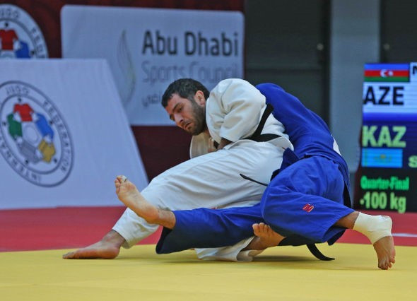 Azerbaijan’s Elkhan Mammadov emerged victorious from the battle of the former world champions to top the podium in the men’s under 100kg event ©IJF