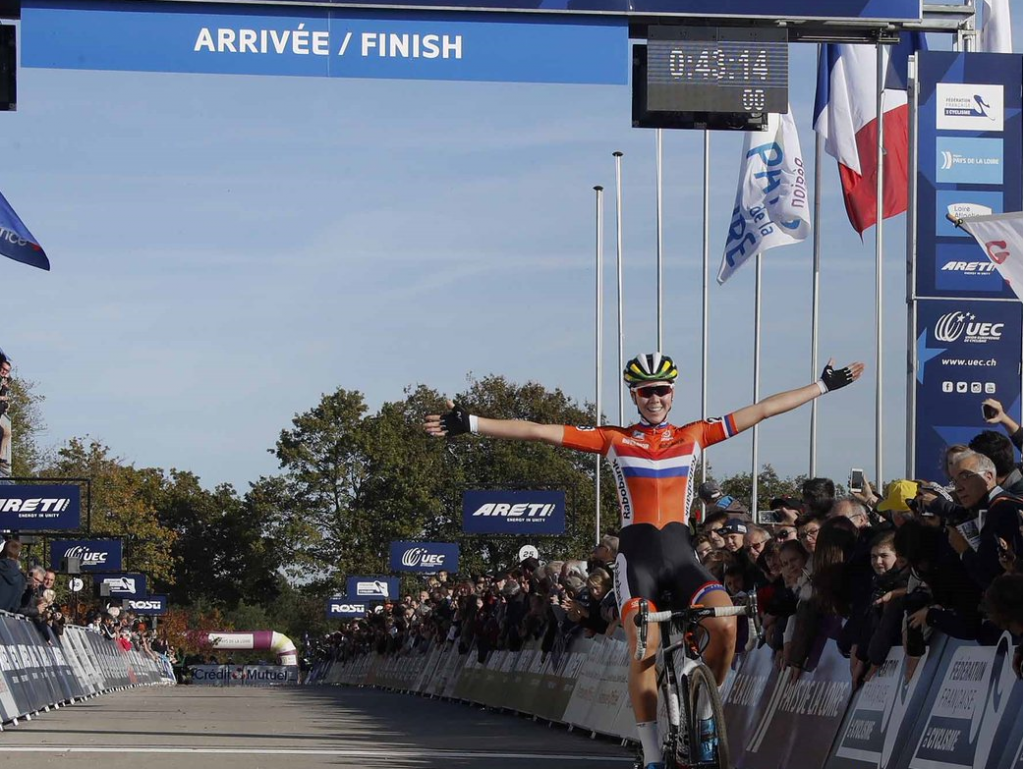 The Netherlands world champion Thalita de Jong earned the elite women's title in France ©UEC