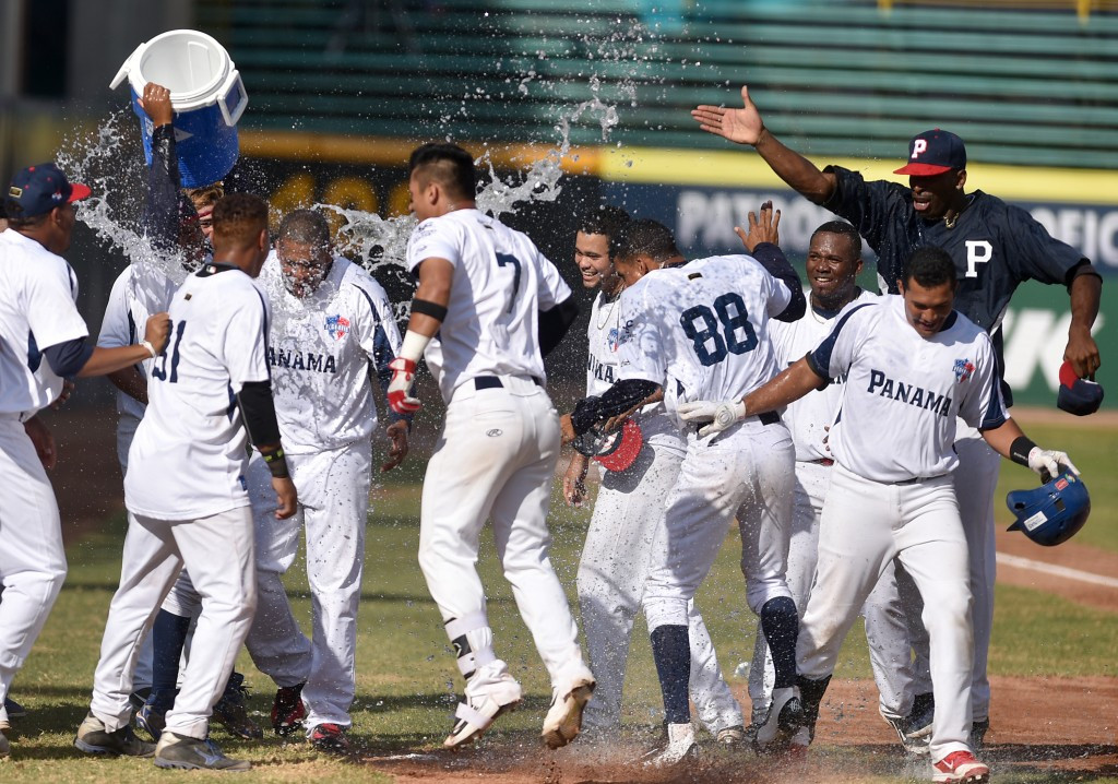 Panama advanced to the super round, finishing atop group A with a 5-4 win over South Korea ©WBSC