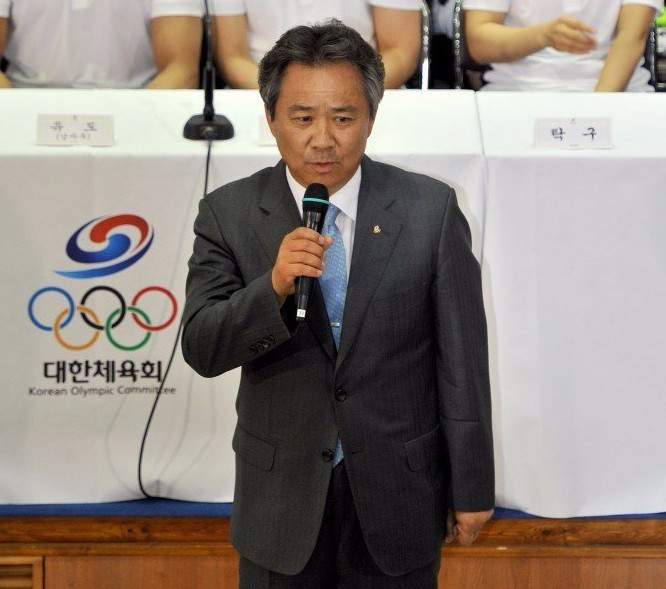 Lee Kee-heung has been officially inaugurated as President of the Korean Olympic and Sports Committee following his controversial election last month ©Getty Images
