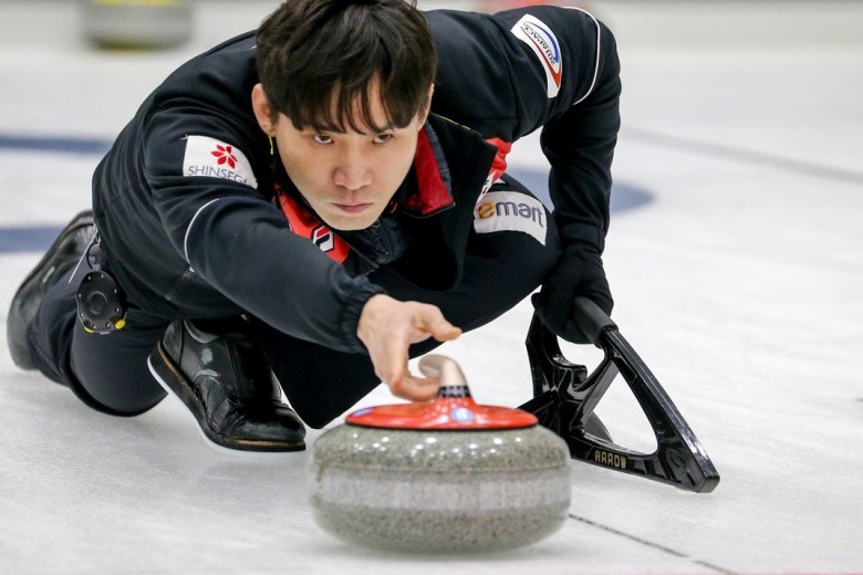 Hosts South Korea make winning start to defence of Pacific-Asia Curling Championships title