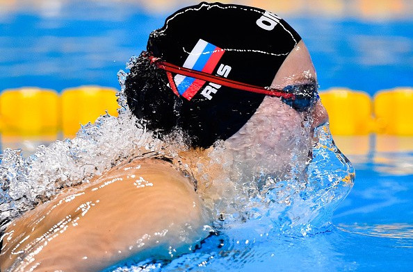 Maria Astashkina power to a world junior record over 200m breaststroke ©Getty Images