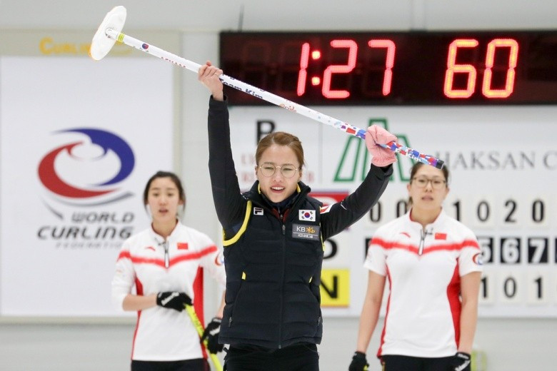 Hosts South Korea won the women's title at the Pacific-Asia Curling Championships ©WCF 