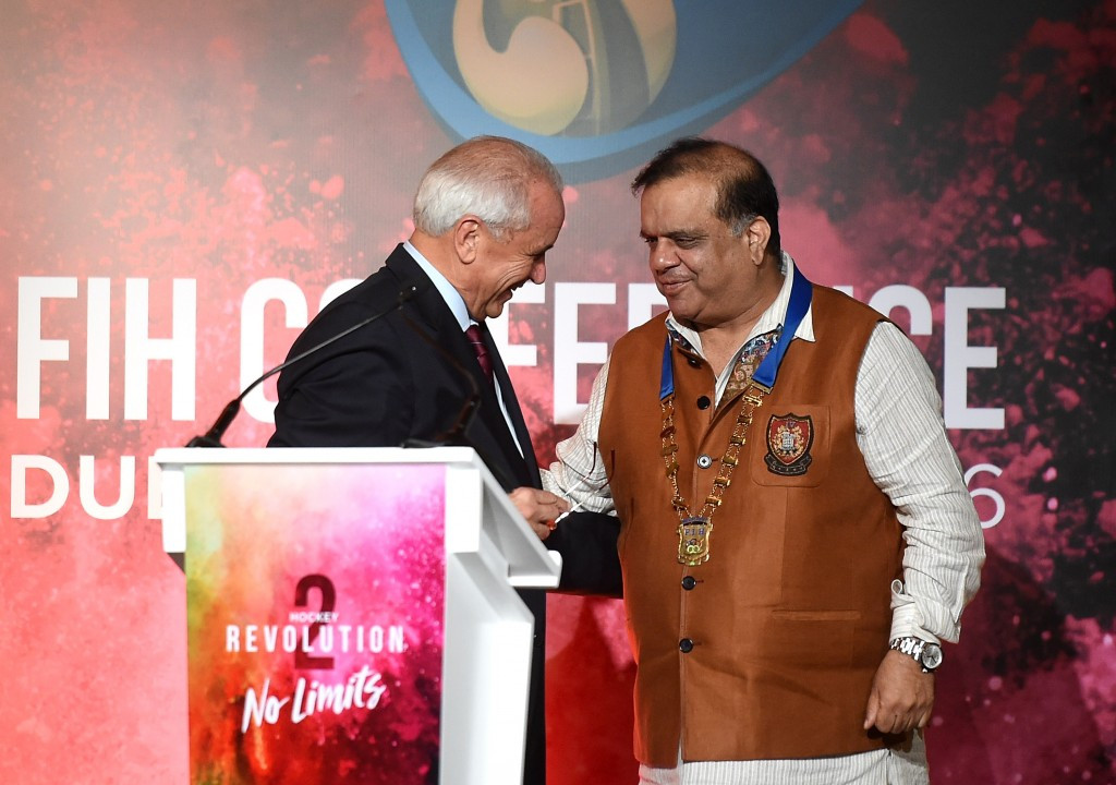 Narinder Batra was given the FIH Chain of Office by departing President Leandro Negre ©Getty Images