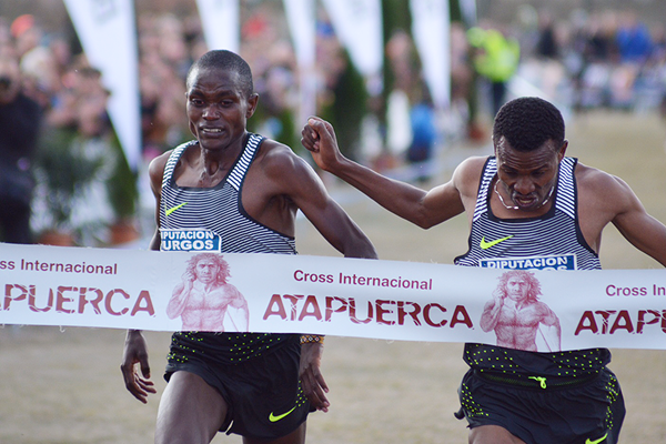 Aweke Ayalew won the men's race at the first IAAF Cross-Country Permit series event of the season ©IAAF