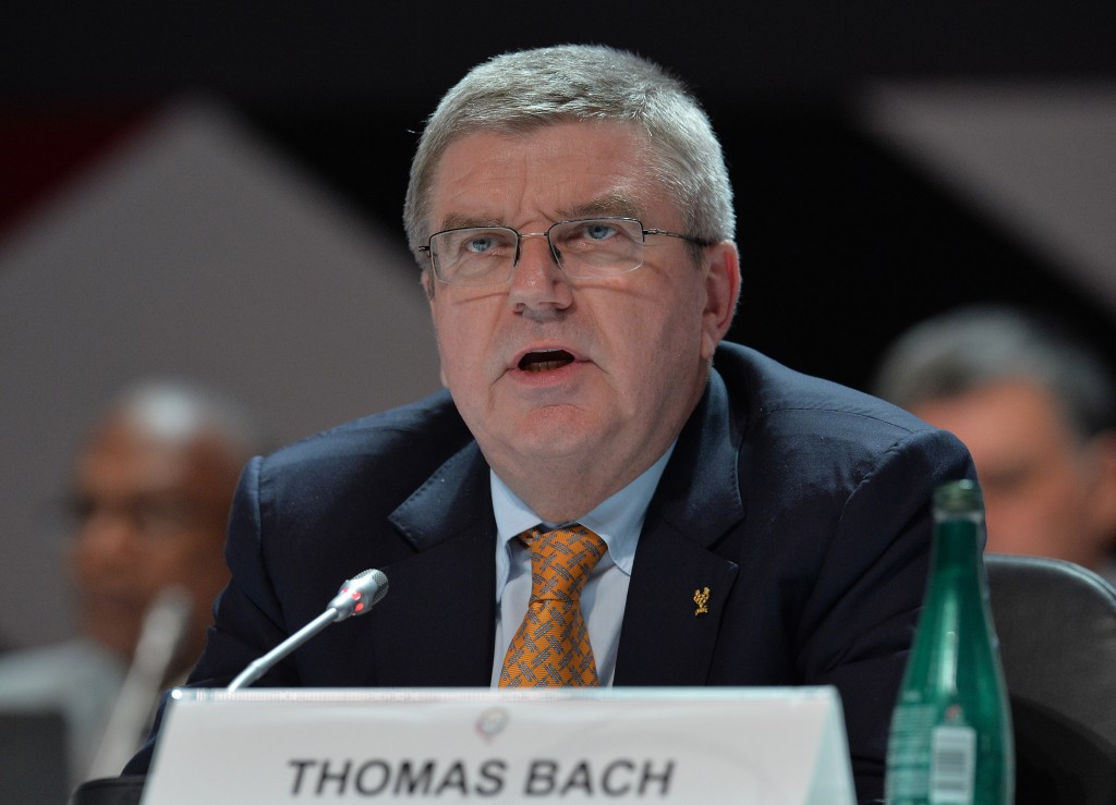IOC President Thomas Bach held an impromptu meeting with Sir Craig Reedie during the General Assembly following the intense criticism of WADA ©Getty Images
