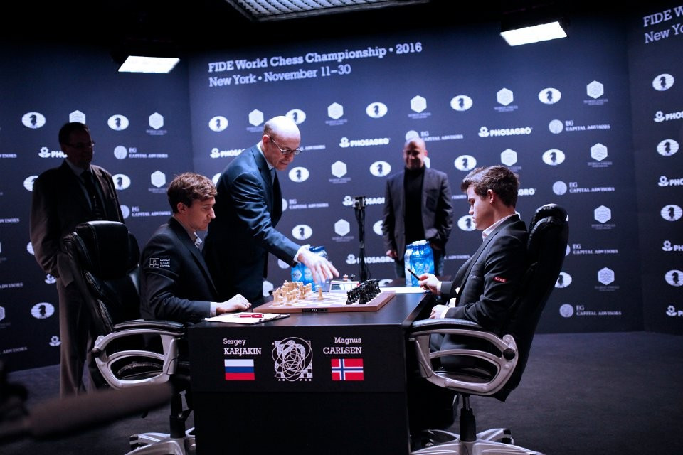 The sixth game in the World Chess Championship was another draw ©FIDE