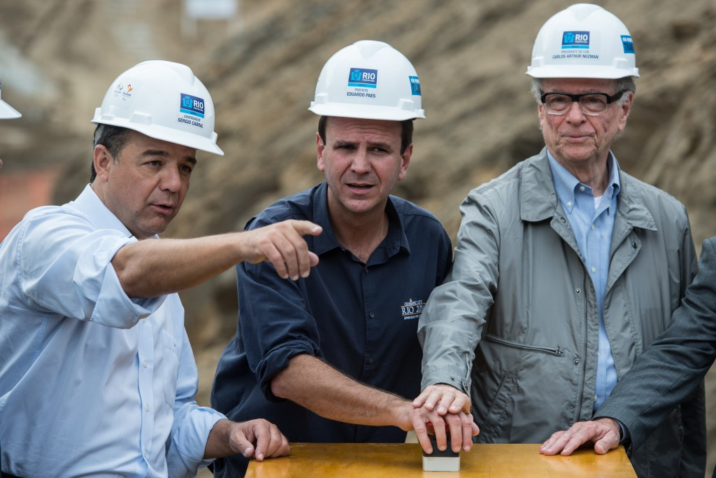 Rio Governor Sérgio Cabral, left, pictured on a Rio de Janeiro construction site for the Olympic and Paralympic Games alongside the city's Mayor Eduardo Paes and Rio 2016 President Carlos Nuzman ©Getty Images