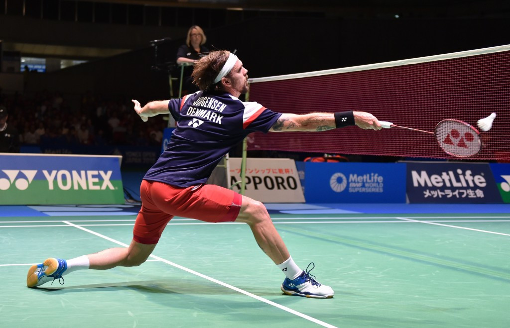  Jørgensen survives scare as Olympic medallists cruise through at BWF Hong Kong Superseries