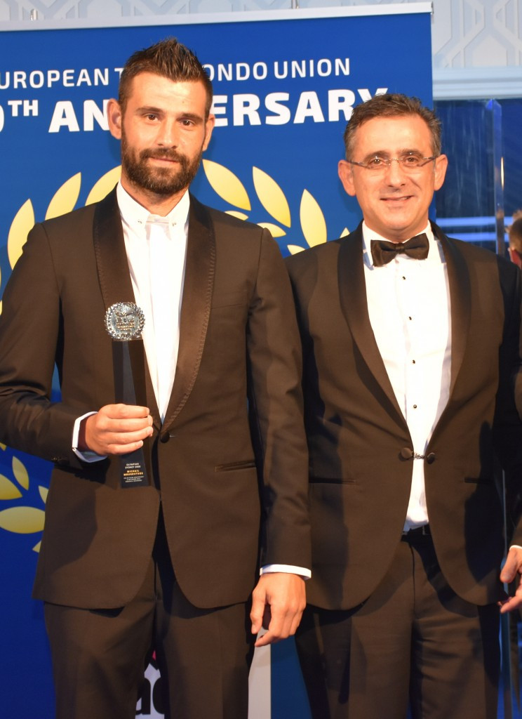 Michail Mouroutsos (left) is one athlete to have been elected by the ETU to the WTF Athletes' Committee ©ETU