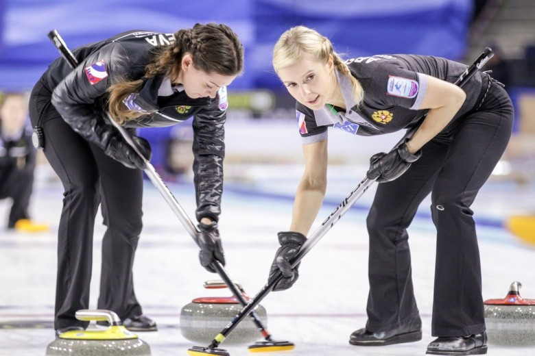 Defending champions Russia will face Sweden in the European Curling Championships ©WCF