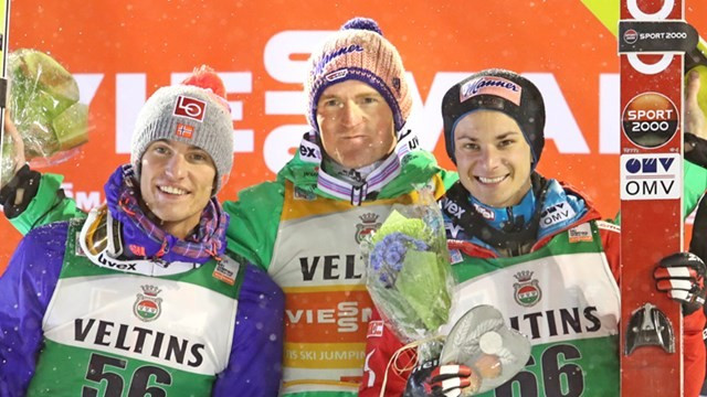 Olympic gold medallist Severin Freund of Germany continued his promising start to the new season with victory in Ruka ©FIS
