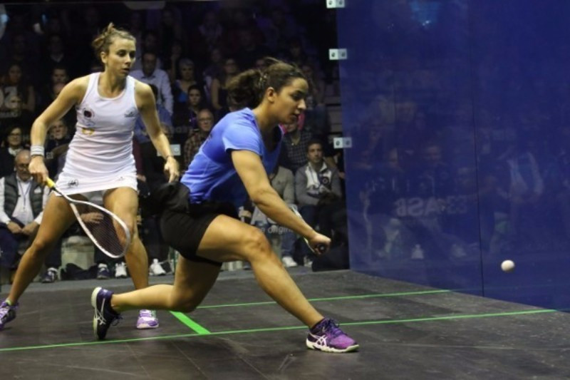 Raneem El Welily (right) cruised through the second rubber for Egypt ©World Squash