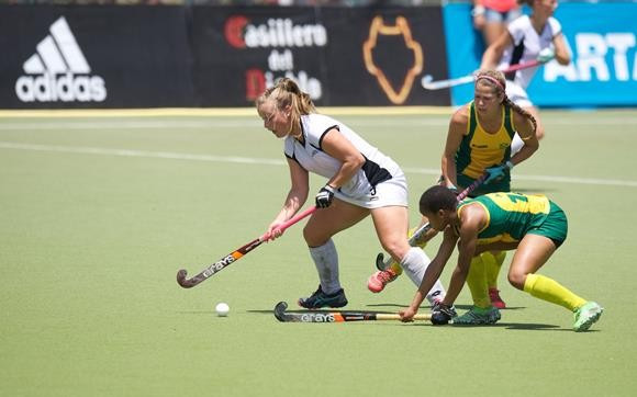 New Zealand finished 13th after beating South Africa 8-2 ©FIH