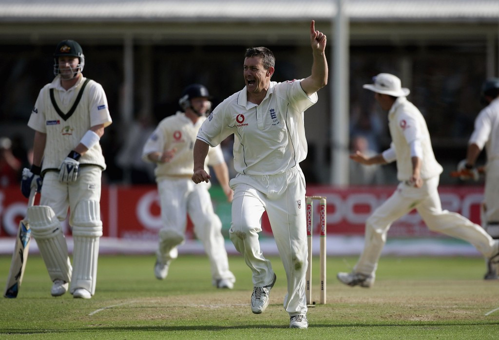 Ashley Giles was a member of the England team that won the thrilling 2005 Ashes series against Australia ©Getty Images